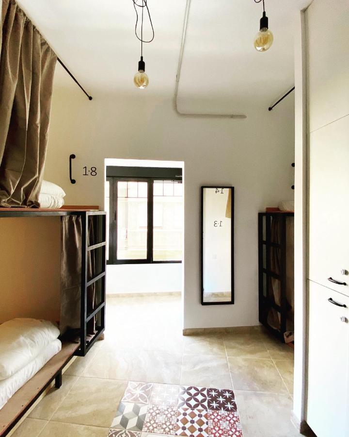 Hostel Numero Trece - Free Towels, Coffee & Tea, Remote Check-In (Adults Only) Alicante Luaran gambar