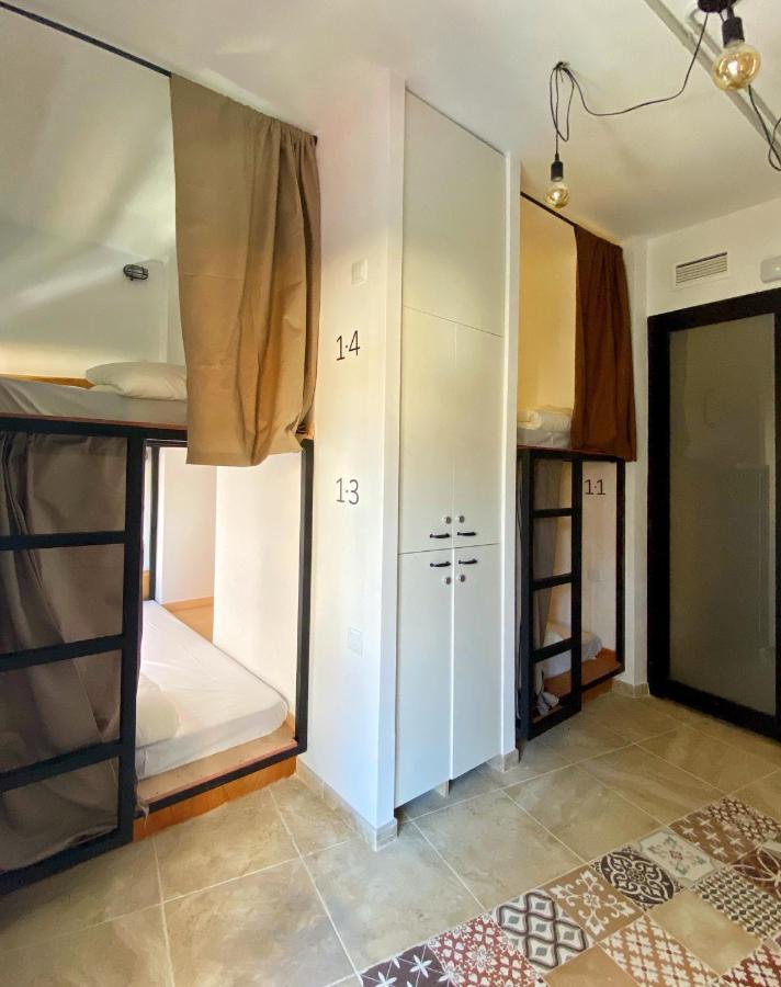 Hostel Numero Trece - Free Towels, Coffee & Tea, Remote Check-In (Adults Only) Alicante Luaran gambar