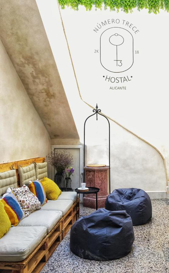 Hostel Numero Trece - Free Towels, Coffee & Tea, Remote Check-In (Adults Only) Alicante Luaran gambar